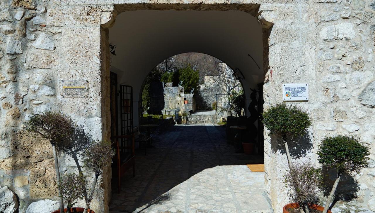Abbazia Ss. Quirico E Giulitta Hotel Micigliano Eksteriør billede
